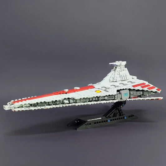 Venator Starship Building Set - 960 pcs