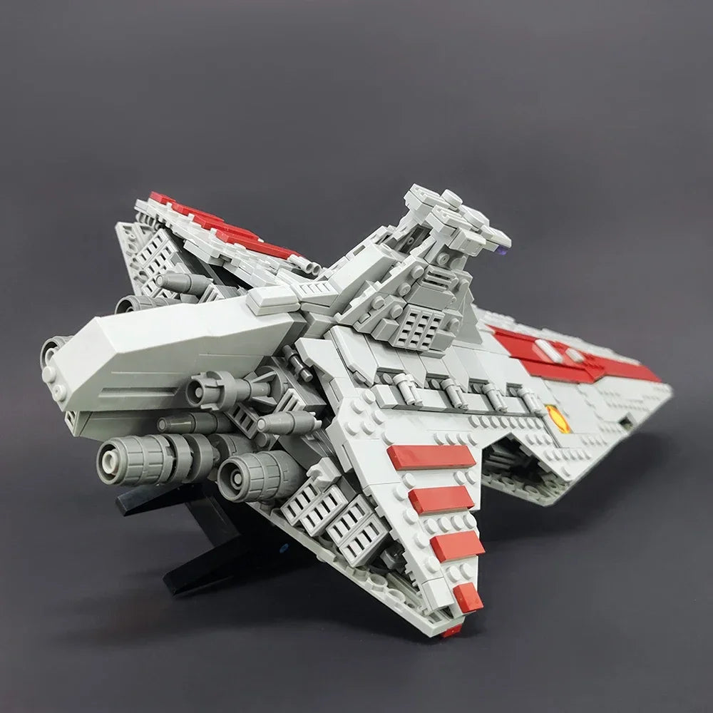 Venator Starship Building Set - 960 pcs